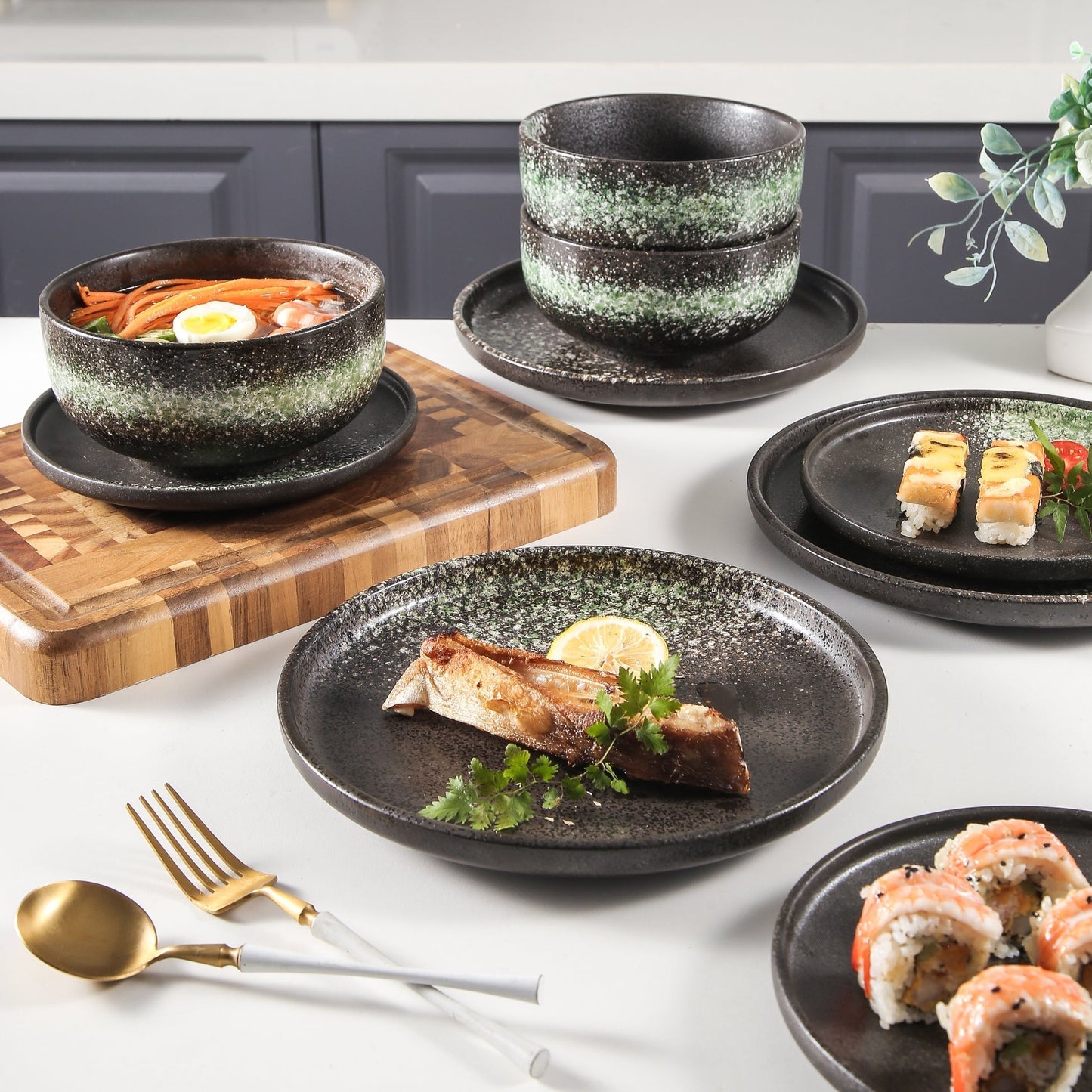 Iroha 16-Piece Green Stoneware Set