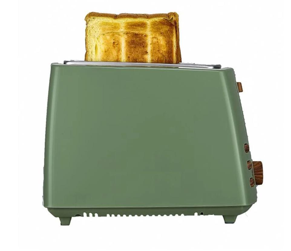 Bread Toaster With A Smiley Bread Maker Toaster Feature
