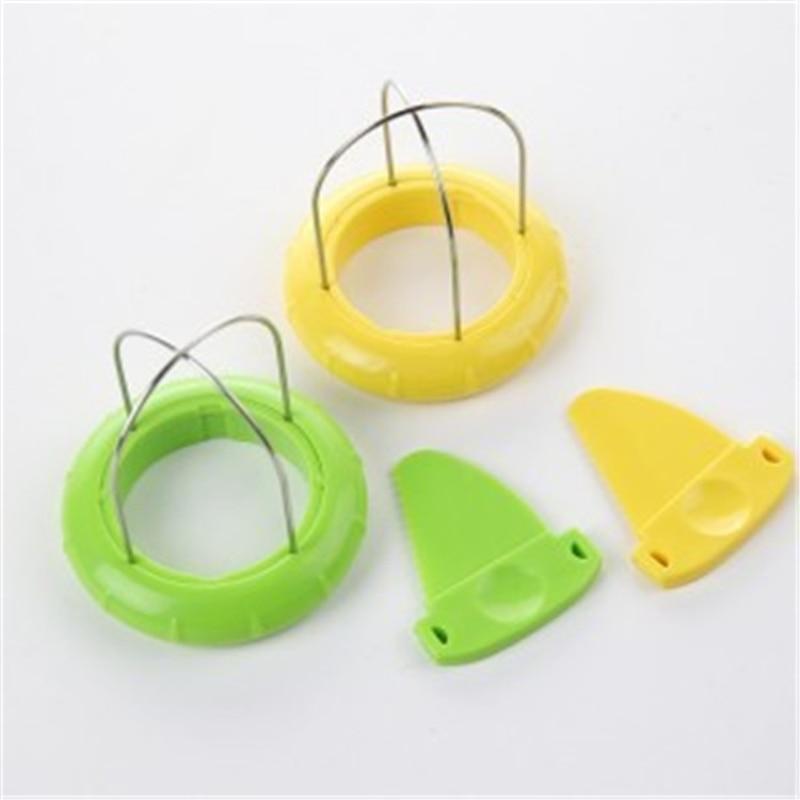 Kiwi Cutter Kitchen Gadget