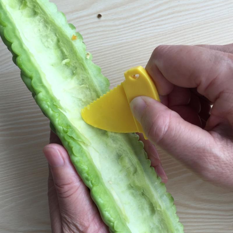 Kiwi Cutter Kitchen Gadget