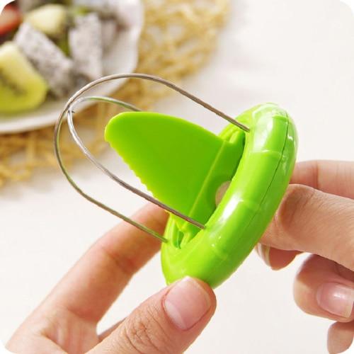 Kiwi Cutter Kitchen Gadget