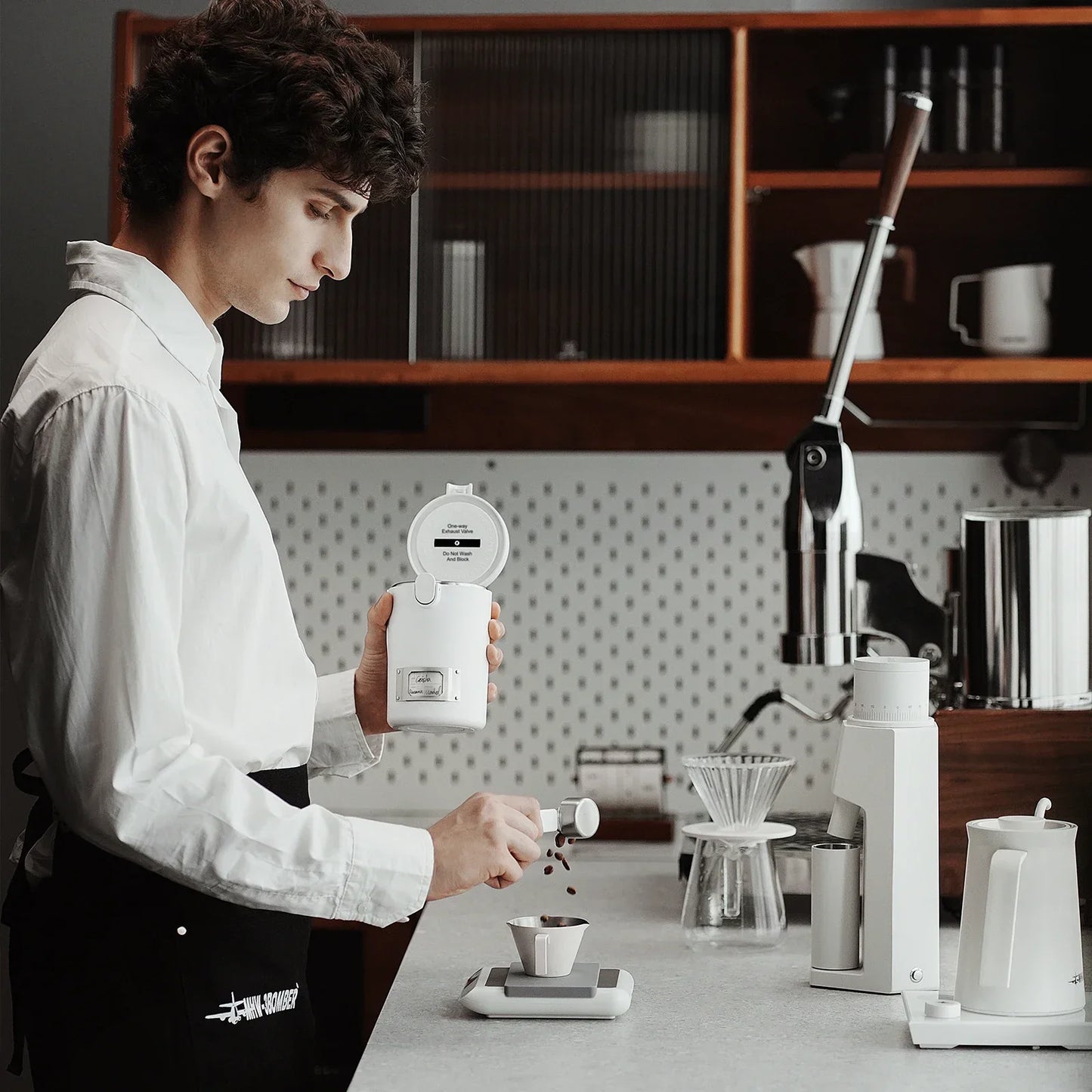 Stainless Steel Coffee Beans Canister Airtight Sealed with Spoon